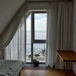 - Cosiness 4 Meters From The Sea * ヴァルナ