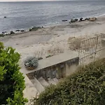 - Cosiness 4 Meters From The Sea *