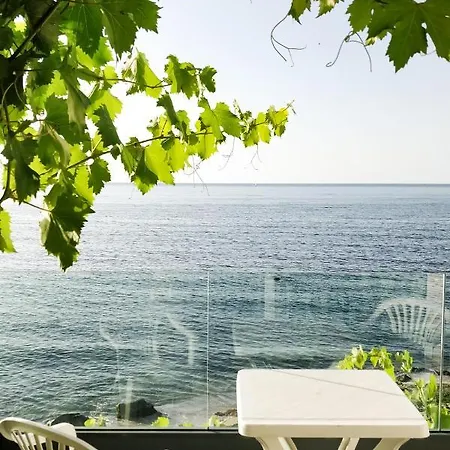- Cosiness 4 Meters From The Sea 빌라