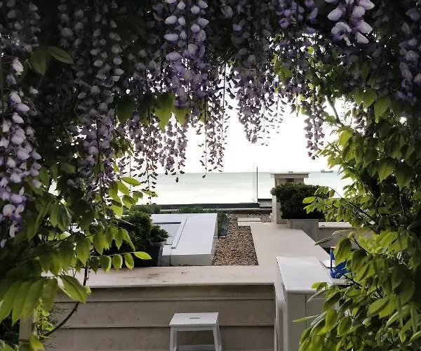 Villa - Cosiness 4 Meters From The Sea Varna