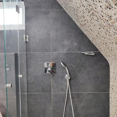 Vilă - Cosiness 4 Meters From The Sea